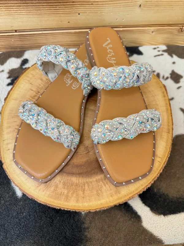 Women's Thong Sandals with a Beaded Design in Multicolor for a Beachy AestheticTwisty Sandal