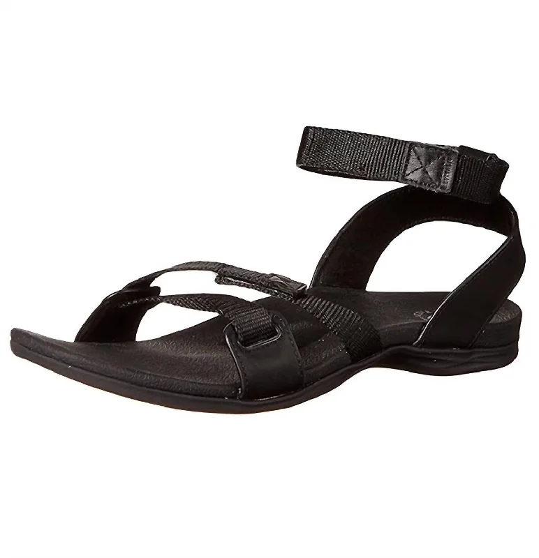 Child - Friendly Women's Sandals with a Secure Buckle in Purple for Moms on the GoWomen's Webbed Sandal In Black