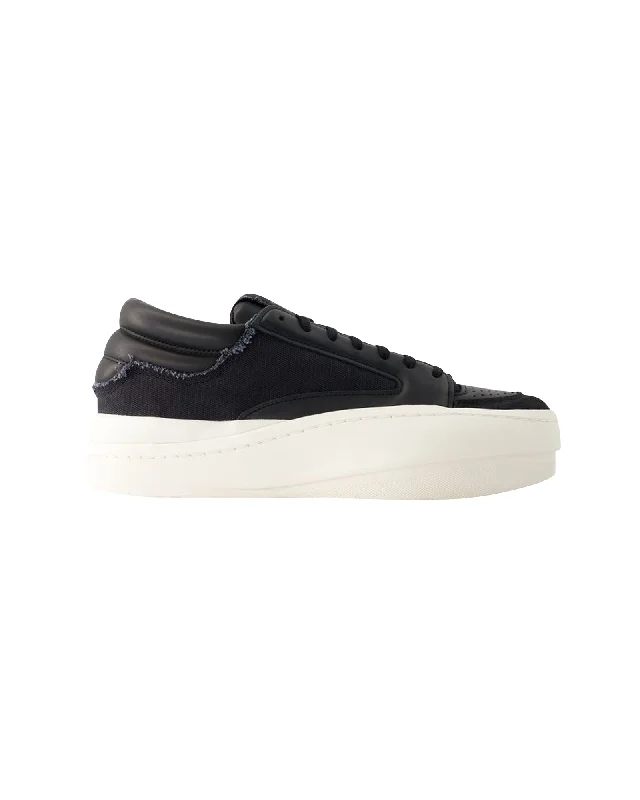 Chunky - Sole Women's Platform Sneakers in White for a Trendy Street Style LookCentennial Low Sneakers - Y-3 - Leather - Black