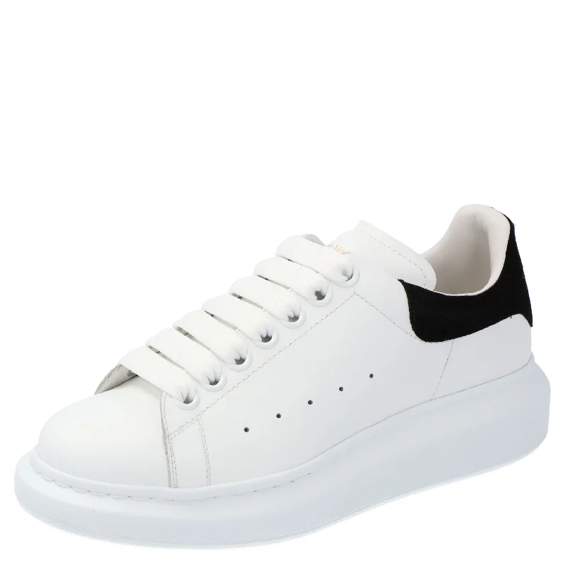 Women's Sneakers with Hidden Wedges for a Subtle Height Boost and Added StyleLarry Sneaker