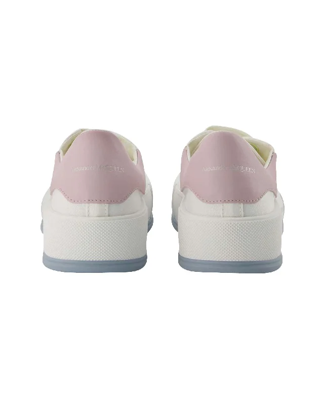 Water - Resistant Women's Hiking Sneakers with Traction Outsoles for Outdoor AdventuresOversized Sneakers - Alexander Mcqueen - White/Pink - Leather