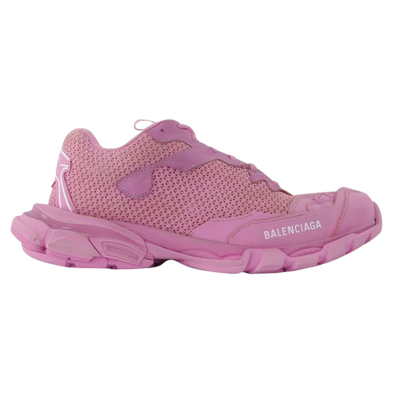 Retro - Style Women's Sneakers in Pastel Colors for a Nostalgic and Fashionable VibeTrack.3 Sneakers   in Pink