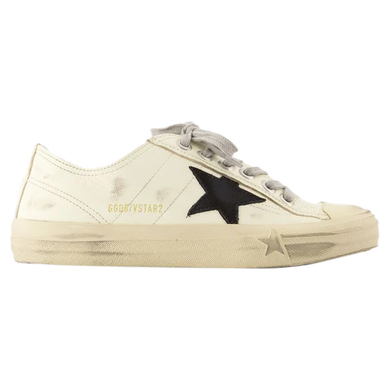 Foldable Women's Travel Sneakers for Compact Storage in LuggageV-Star 2 Sneakers - Golden Goose Deluxe Brand - Leather - White/Black