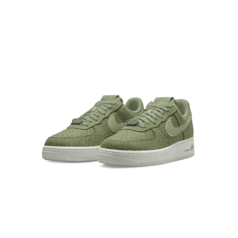 Water - Resistant Women's Hiking Sneakers with Traction Outsoles for Outdoor AdventuresWomen's Air Force 1 '07 Prm Sneakers In Sesame/oil Green-Light Bone