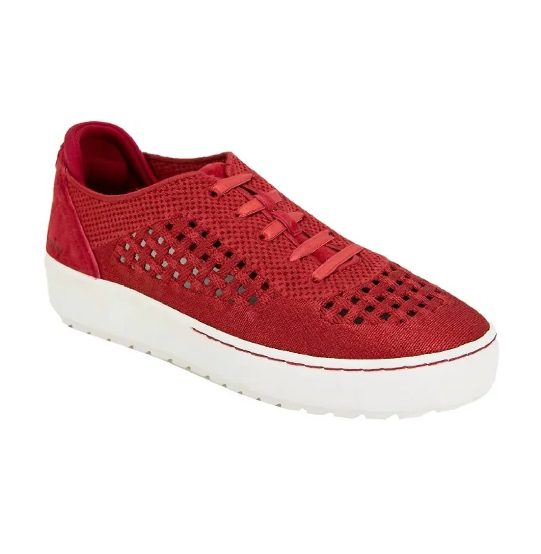 Patterned Print Women's Sneakers in Floral Designs for a Feminine and Fashion - Forward LookWomen's Lilac Sneaker In Red